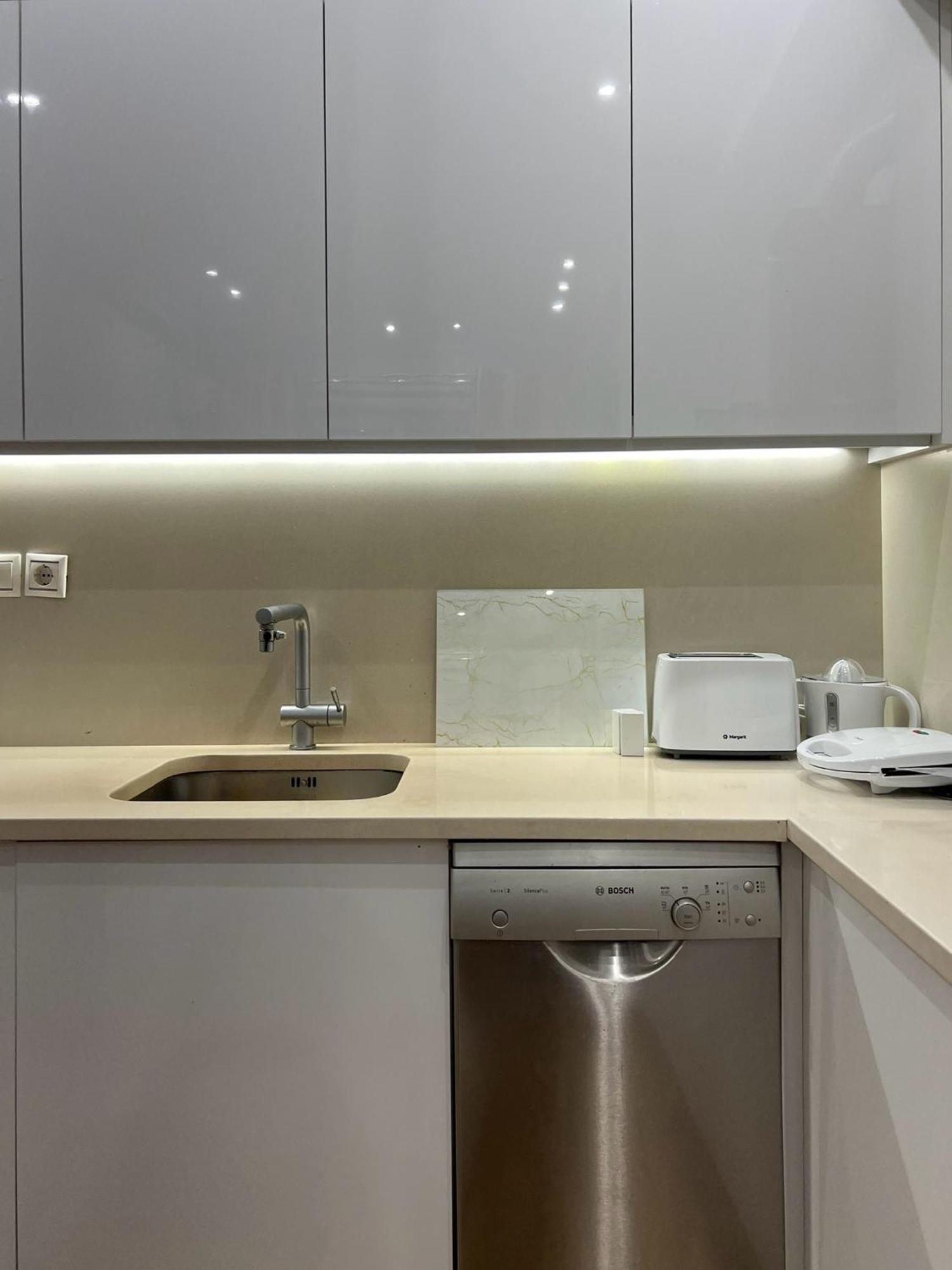 Apartamento Marina Zeas Seaview House-Marinaq El Pireo Exterior foto