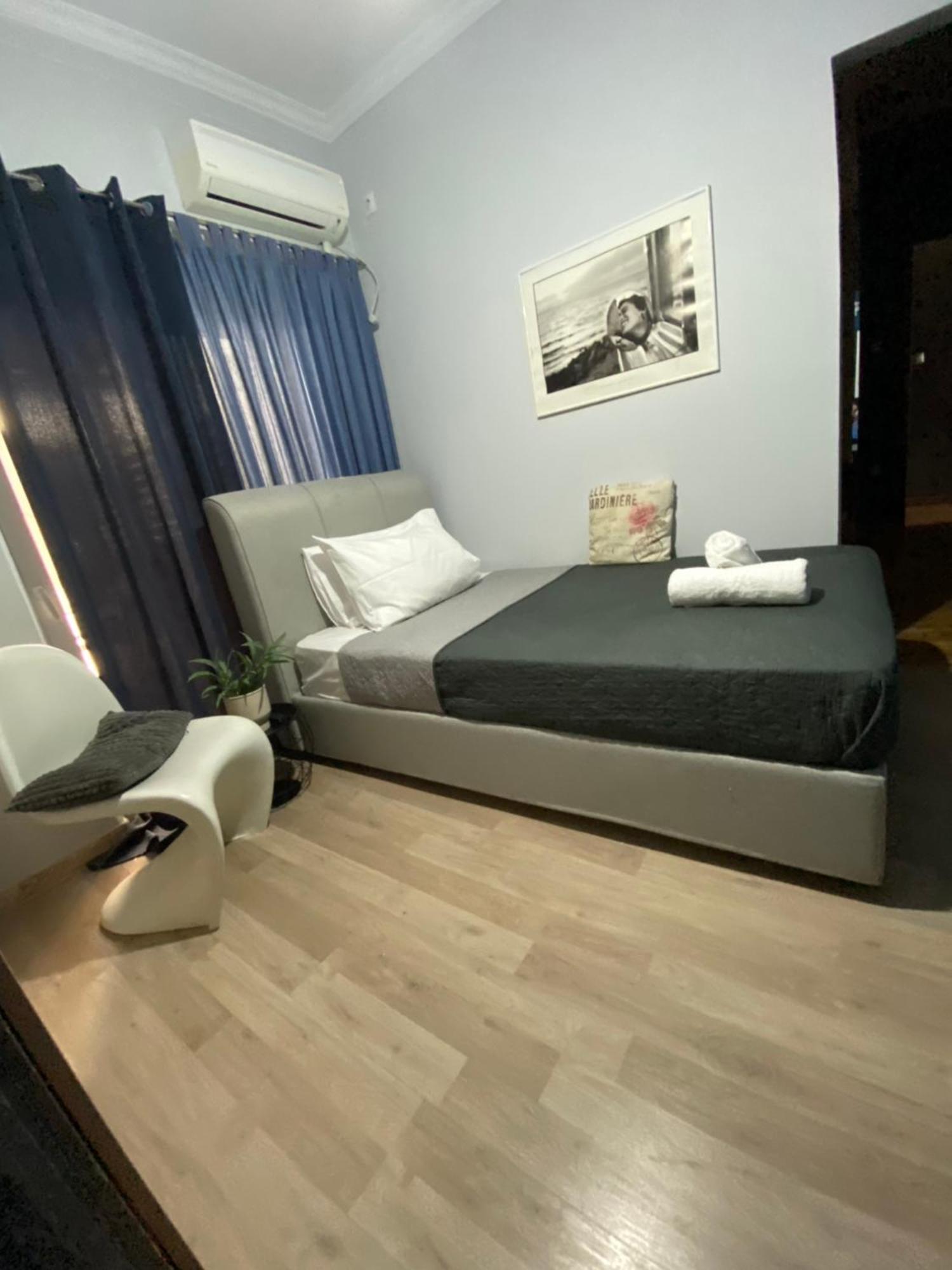 Apartamento Marina Zeas Seaview House-Marinaq El Pireo Exterior foto